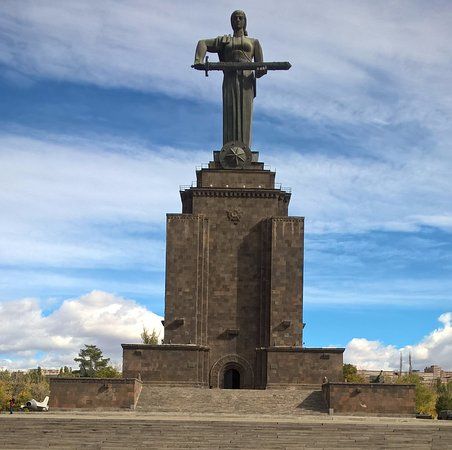 Victory Park and Statue of Mother Armenia